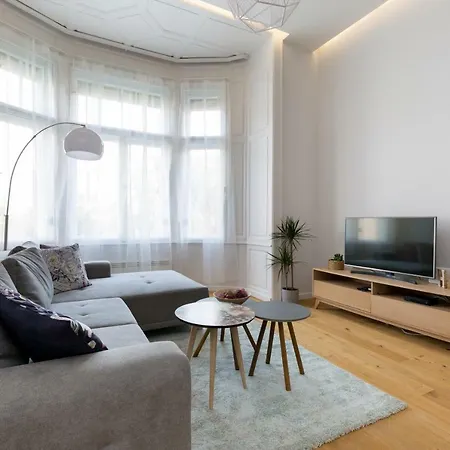 Apartamento Designer Dream In The Center W 2br/2bath Budapest